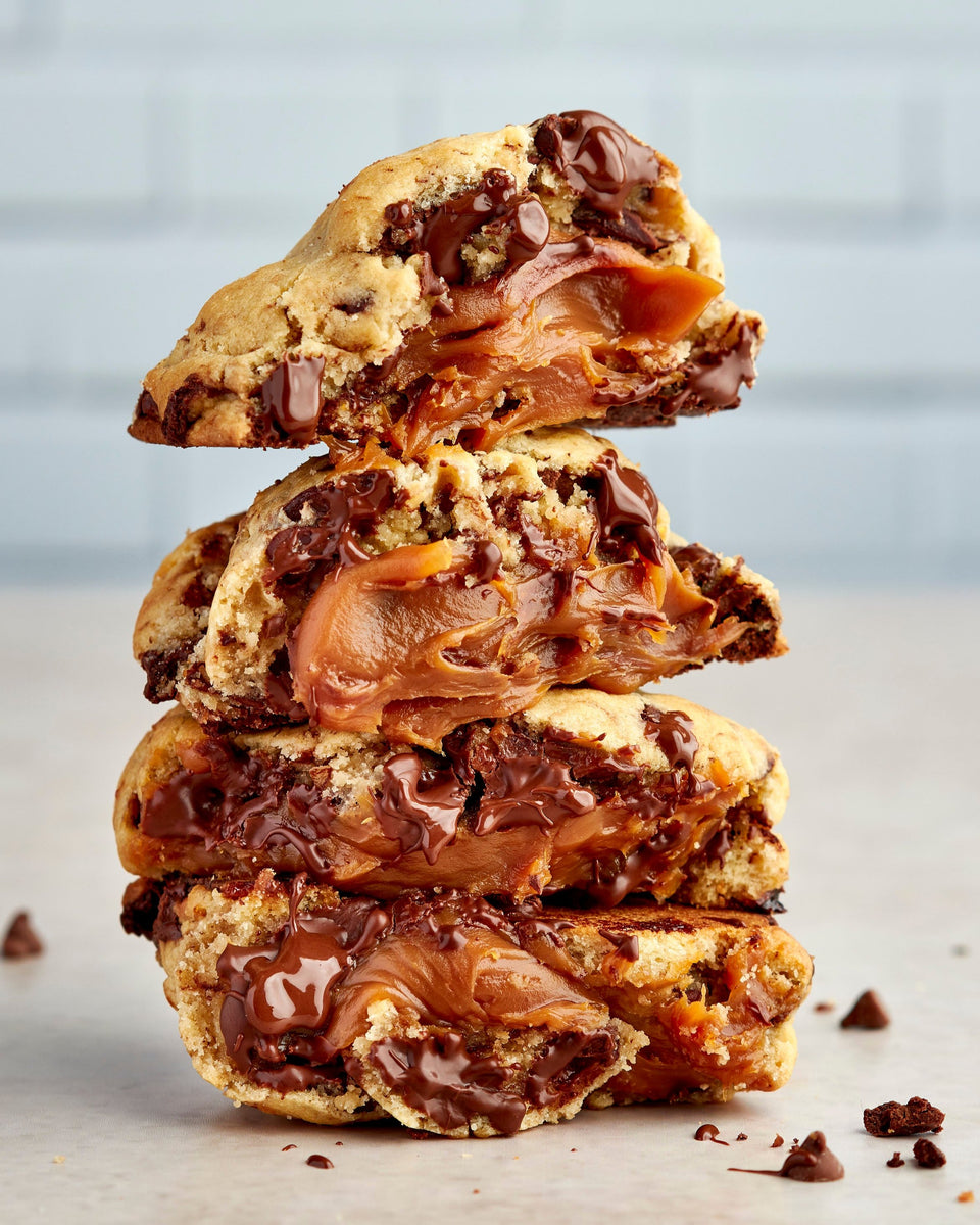Júpiter chocolate rellena de arequipe – cosmocookies